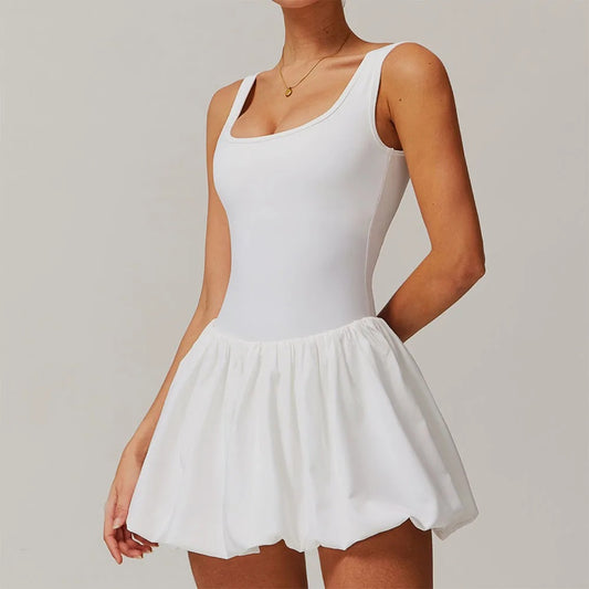 Ensemble de sport femme – yoga, fitness, jupe ou combinaison courte